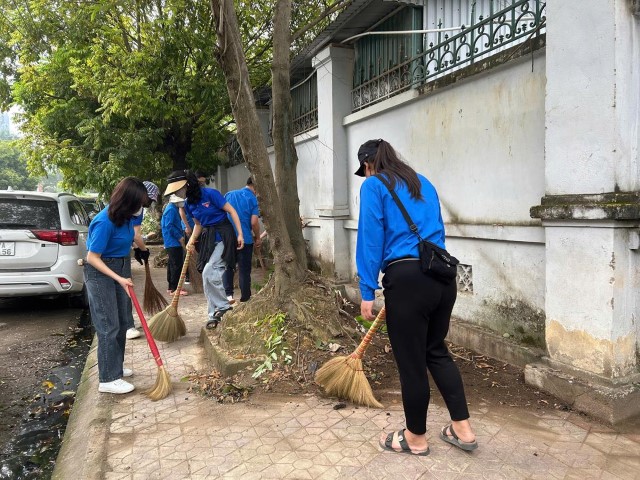 Chi đoàn Bảo tàng Chiến thắng Điện Biên Phủ  tham gia hưởng ứng “Ngày Chủ nhật xanh”